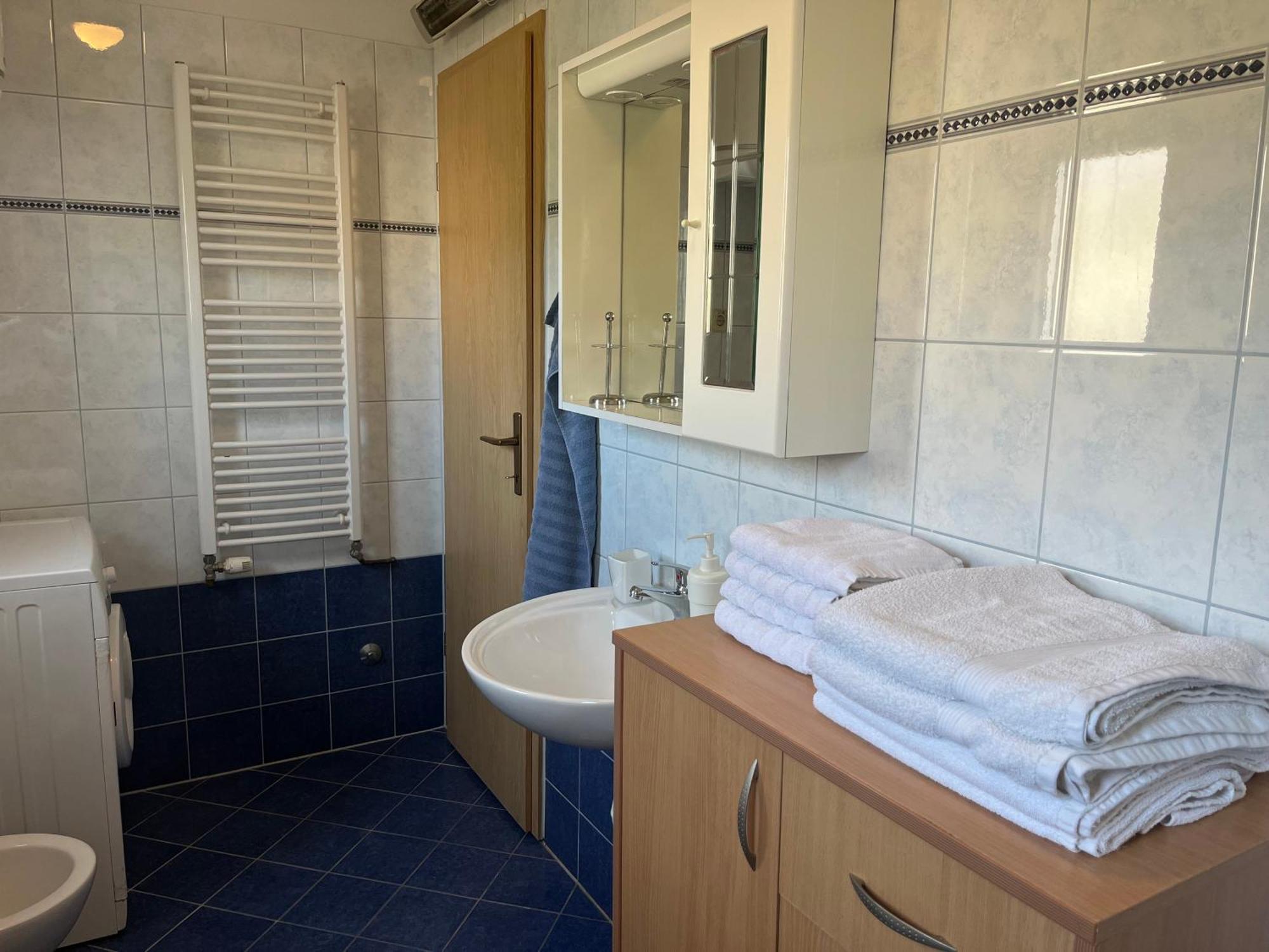 Burle Apartment With Free Private Parking เมดูลิน ภายนอก รูปภาพ